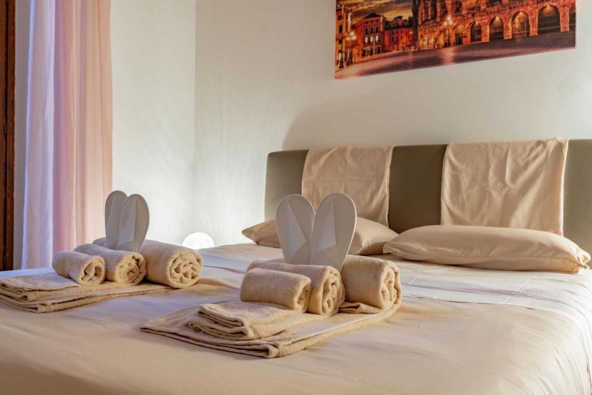 -Near Arena & Giuletta- Pet Friendly Mazzini Palace Верона Екстериор снимка