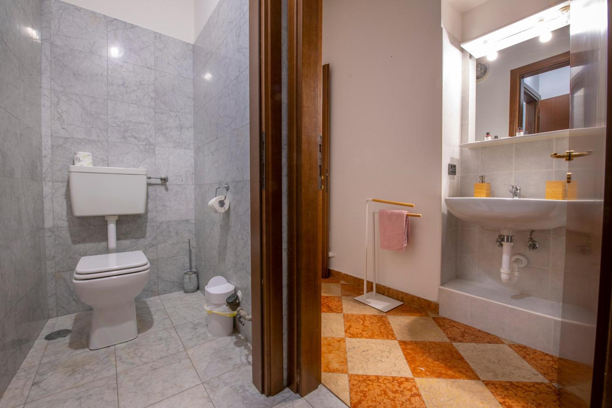 -Near Arena & Giuletta- Pet Friendly Mazzini Palace Верона Екстериор снимка