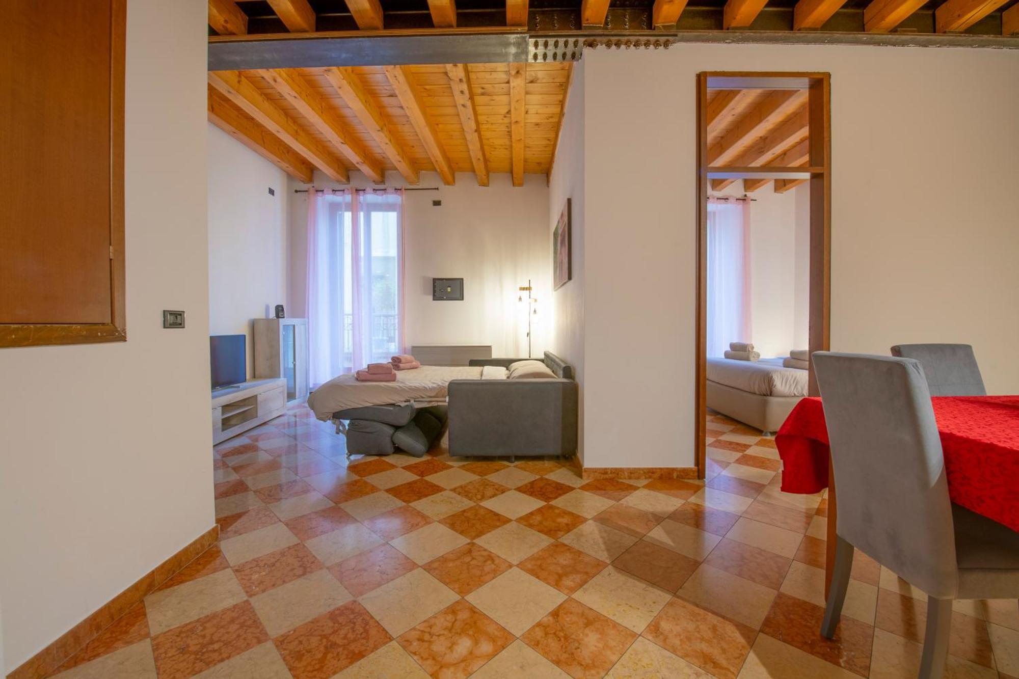 -Near Arena & Giuletta- Pet Friendly Mazzini Palace Верона Екстериор снимка